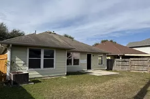 9518 Belleclaire Ln, Houston, TX 77044 - Photo 2