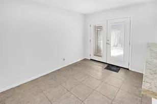 1500 Sandy Springs Rd, Houston, TX 77042 - Photo 6