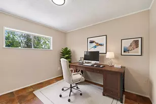 6610 Barney Rd, Houston, TX 77092 - Photo 10