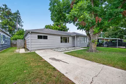 6610 Barney Road, Houston, TX 77092 - Photo 2