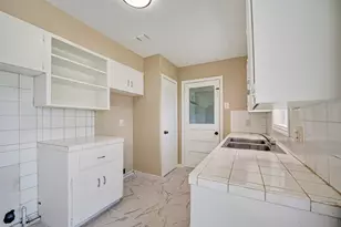 6610 Barney Rd, Houston, TX 77092 - Photo 14