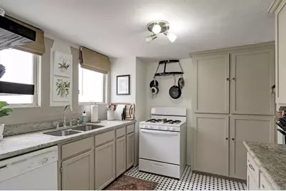 301 E 15th Street, Houston, TX 77008 - Photo 14