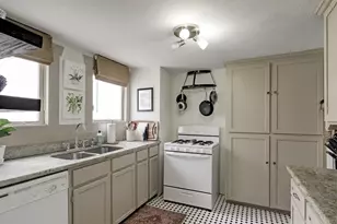 301 E 15th St, Houston, TX 77008 - Photo 14