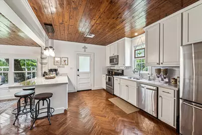 305 W Alamo Street, Brenham, TX 77833 - Photo 6