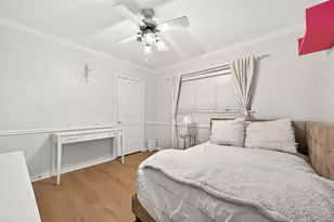 10026 Meadow Lake Ln, Houston, TX 77042 - Photo 26
