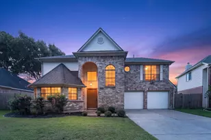 4614 Sunshine Dr, Sugar Land, TX 77479 - Photo 1