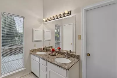 4614 Sunshine Drive, Sugar Land, TX 77479 - Photo 30