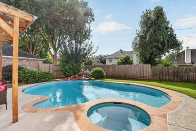 4614 Sunshine Drive, Sugar Land, TX 77479 - Photo 2