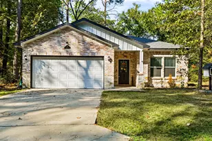 348 Dancing Flame, Livingston, TX 77351 - Photo 2