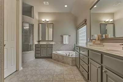 14 Mystic Pines Court, The Woodlands, TX 77382 - Photo 30