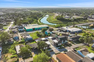 2613 Delafield St, Houston, TX 77023 - Photo 22