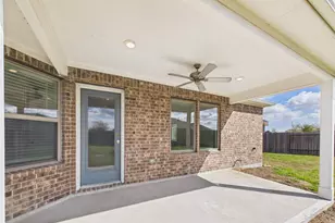 2002 Brisa Ln, Mont Belvieu, TX 77523 - Photo 26