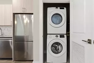 4819 Caroline St, Houston, TX 77004 - Photo 10