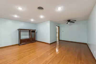 705 Dunwick Lane, Pasadena, TX 77502 - Photo 4