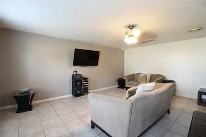21711 Manor Court Drive, Katy, TX 77449 - Photo 6