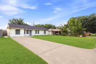 1310 Loper St, Houston, TX 77017 - Photo 2