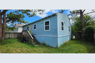 1719 50th Street, Galveston, TX 77551 - Photo 2