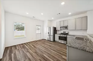 7306 Parkview Dr, Hitchcock, TX 77563 - Photo 10