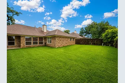 109 Concord Avenue, Clute, TX 77531 - Photo 18