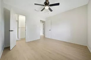 3022 Sparrow St, Houston, TX 77051 - Photo 32