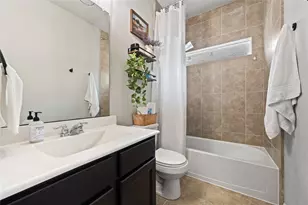 221 Gigi Pl, Alvin, TX 77511 - Photo 6