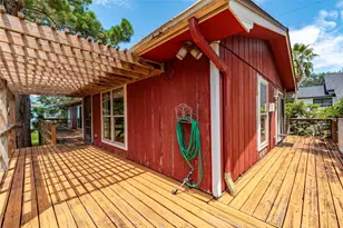631 E Shore Dr, Clear Lake Shores, TX 77565 - Photo 8