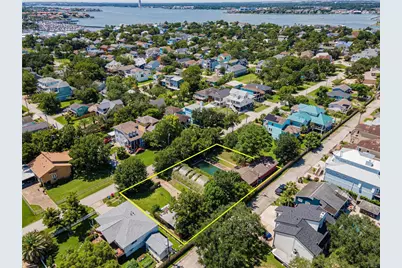 631 E Shore Drive, Clear Lake Shores, TX 77565 - Photo 2