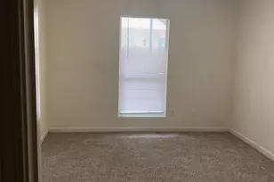 8100 Creekbend Dr, Houston, TX 77071 - Photo 2