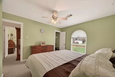 2003 Kingsway Drive, League City, TX 77573 - Photo 18