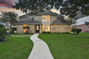 17606 Abby Ln, Spring, TX 77379 - Photo 2