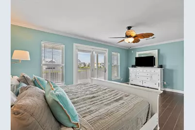 4035 Estuary Court, Galveston, TX 77554 - Photo 8
