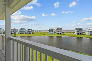 4035 Estuary Ct, Galveston, TX 77554 - Photo 2