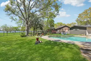 310 Whitecap Dr, El Lago, TX 77586 - Photo 34