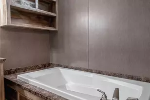 37 Riverside Ln, Huntsville, TX 77320 - Photo 14