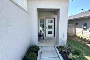 2908 Chase Cross Ln, Houston, TX 77047 - Photo 2