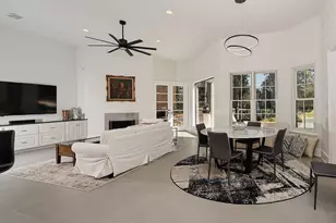 10 Norlund Way, The Woodlands, TX 77382 - Photo 16