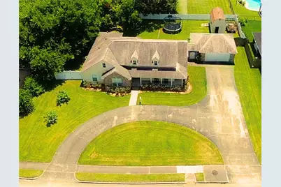 904 E Wilkins Street, Angleton, TX 77515 - Photo 22