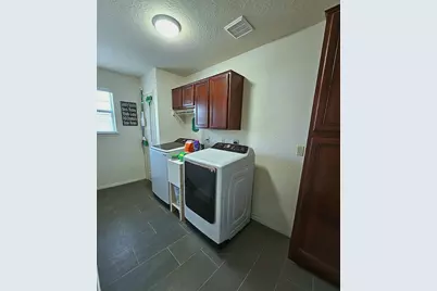 904 E Wilkins Street, Angleton, TX 77515 - Photo 18
