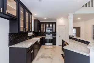 2403 Old River Ln, Richmond, TX 77406 - Photo 10