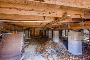 1200 W Phillips St, Alvin, TX 77511 - Photo 40