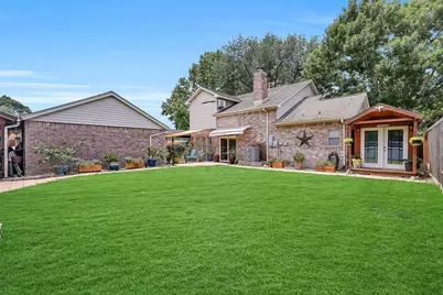 1018 Londonderry Avenue, Friendswood, TX 77546 - Photo 28