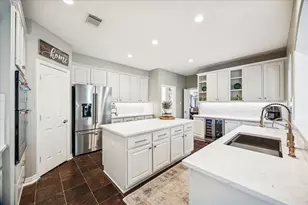 2393 Marina View Way, League City, TX 77573 - Photo 14