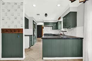 10835 Sageburrow Dr, Houston, TX 77089 - Photo 10