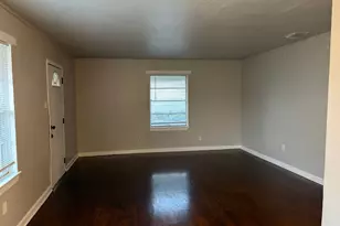 5818 Glenhurst Dr, Houston, TX 77033 - Photo 14