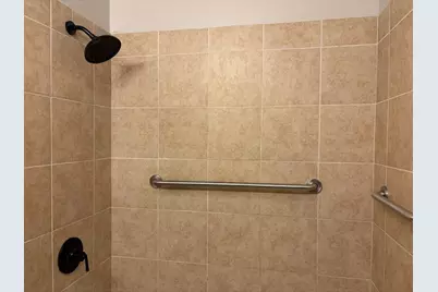 5818 Glenhurst Drive, Houston, TX 77033 - Photo 18