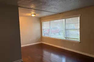 5818 Glenhurst Dr, Houston, TX 77033 - Photo 6