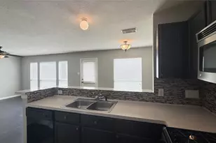 4243 Daisy Meadow Dr, Katy, TX 77449 - Photo 6