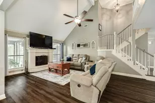 100 Van Winkle St, Lake Jackson, TX 77566 - Photo 8