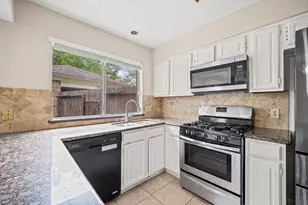 3018 Granite Lake Dr, Missouri City, TX 77459 - Photo 8