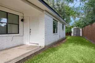 4210 Delhi St, Houston, TX 77022 - Photo 8